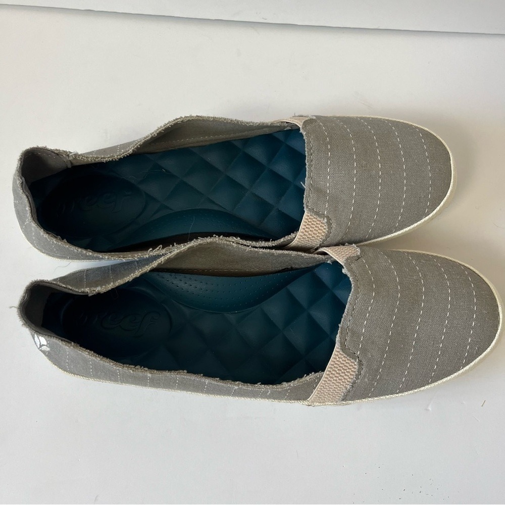 Reef Summer Slip On Gray Striped Shoes 8.5 - Picture 2 of 10
